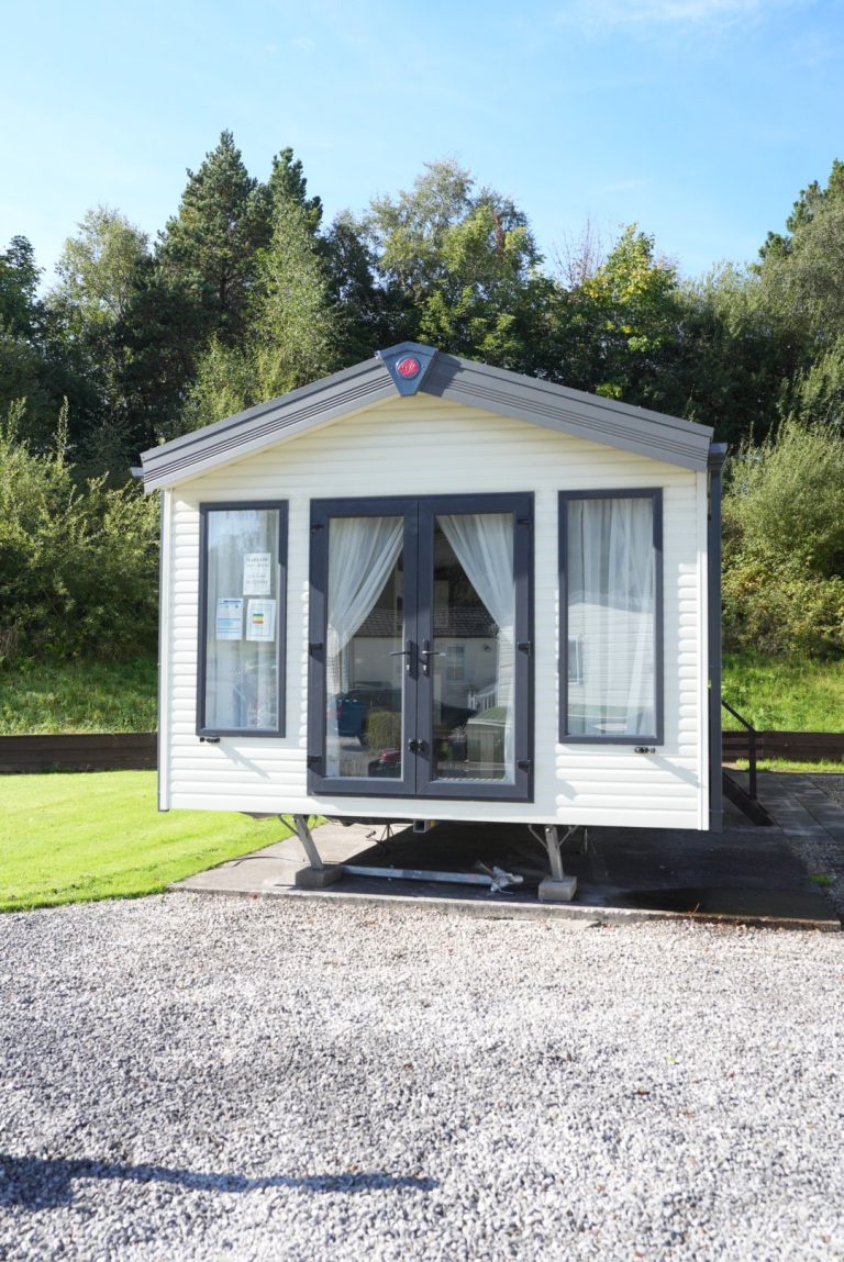 2 bed luxury caravan for sale